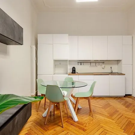 Renovated In The Exclusive Area Of Appartement Turin